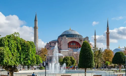 hagia-sophia-or-ayasofya-turkish-istanbul-turkey-e1663684419439.jpg